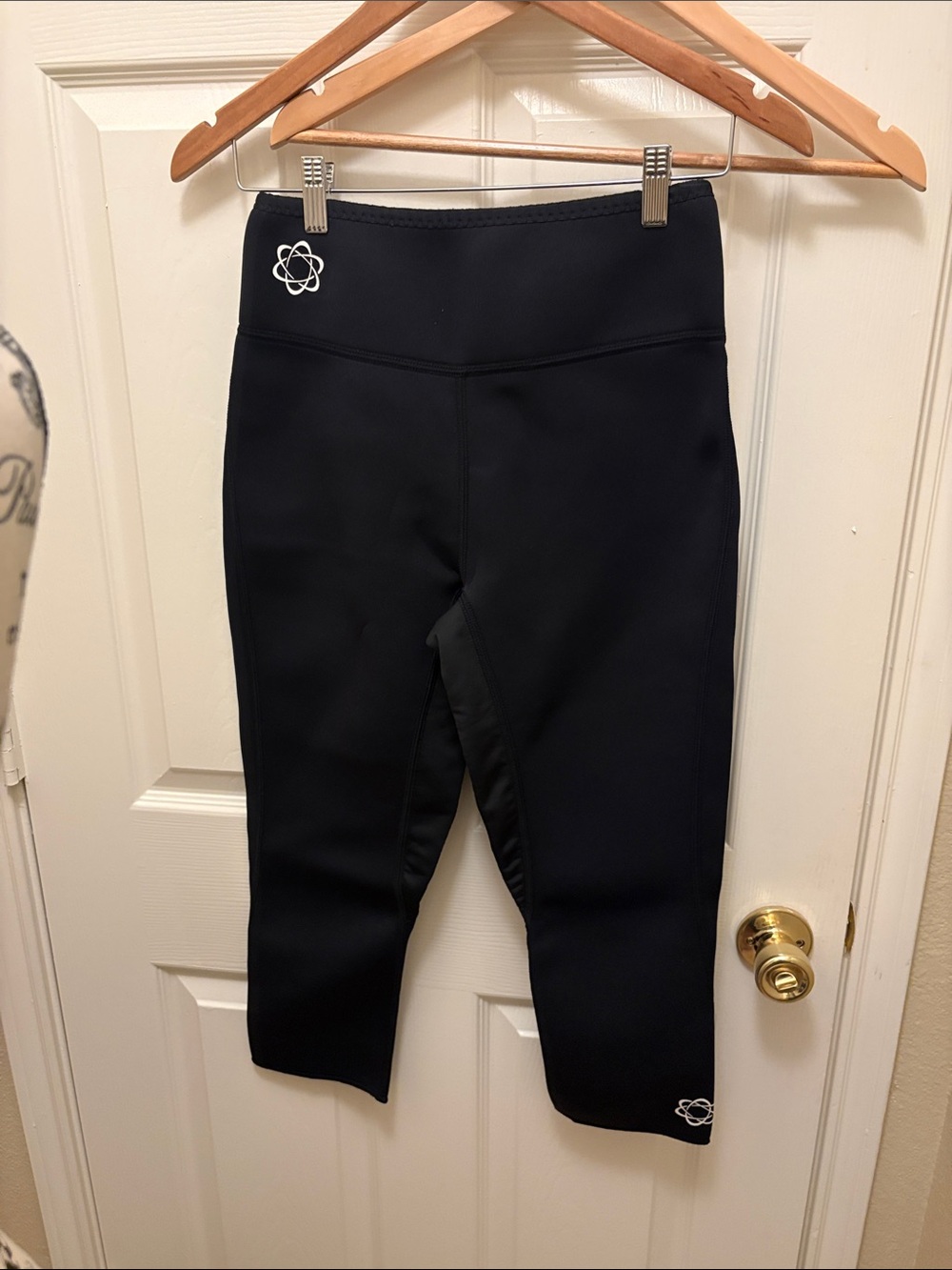 Zaggora Women's Black One-Piece Scuba/Surf  crop pants A163
